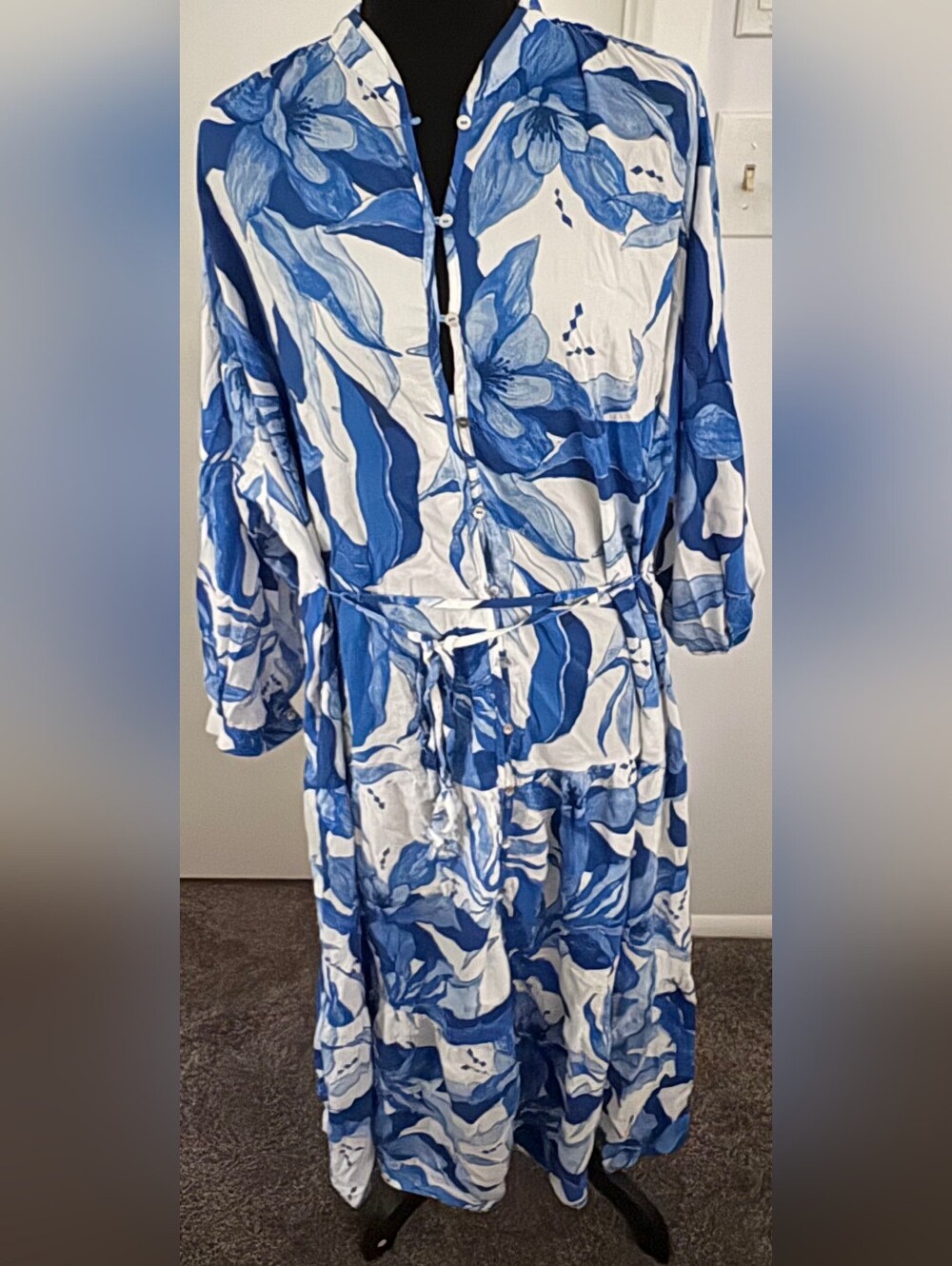 H&M Blue and White Floral Midi Dress